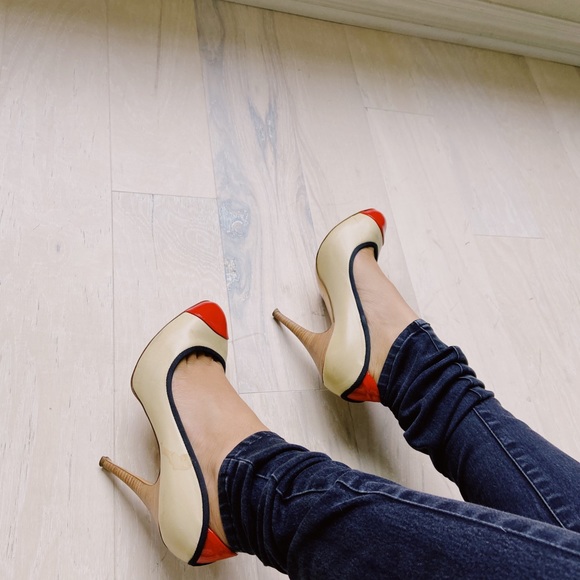 Giuseppe Zanotti Nude & Red Pump Heel size 38 - Picture 3 of 5